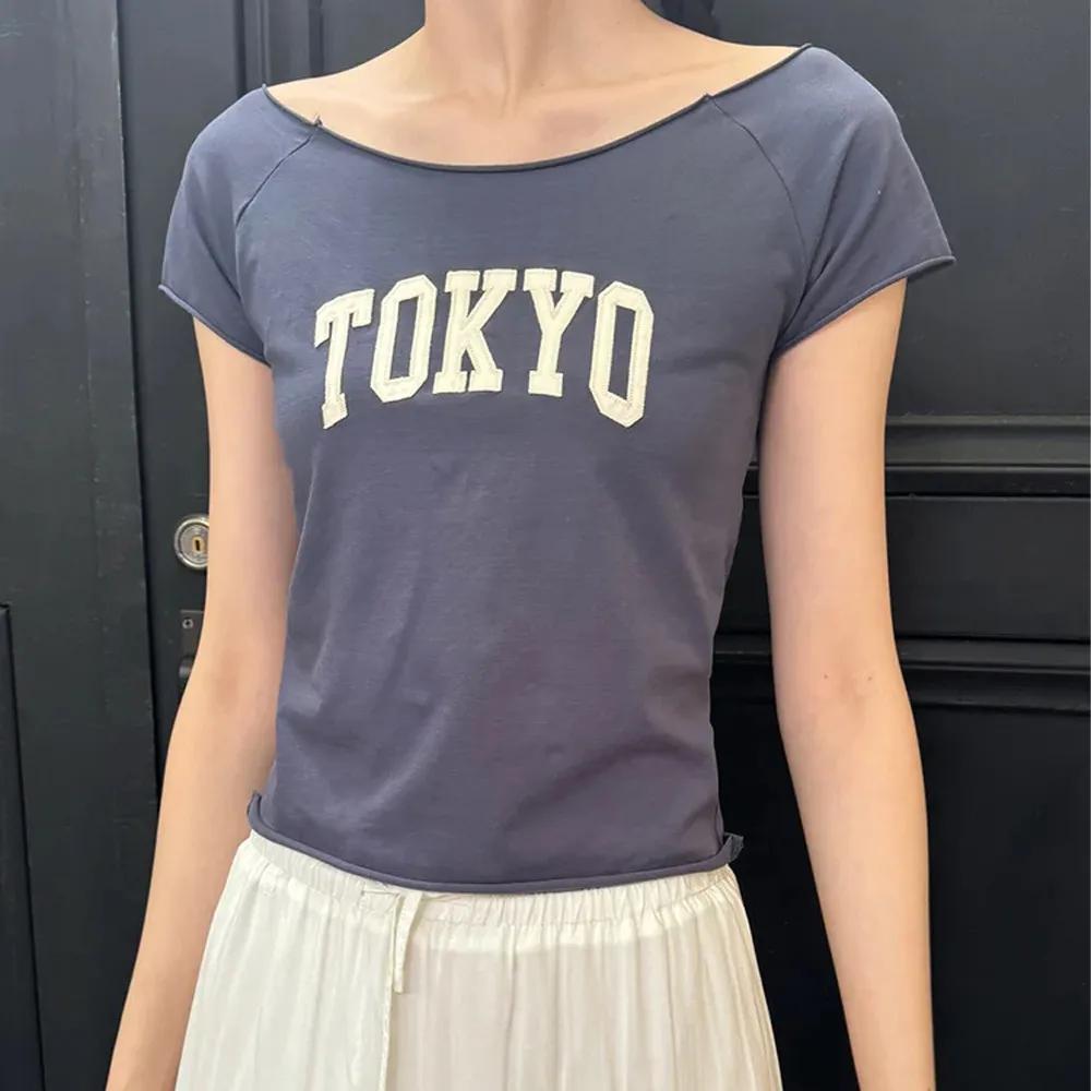 브랜디멜빌 반팔 보니 도쿄 탑 티셔츠 네이비 Brandy Melville