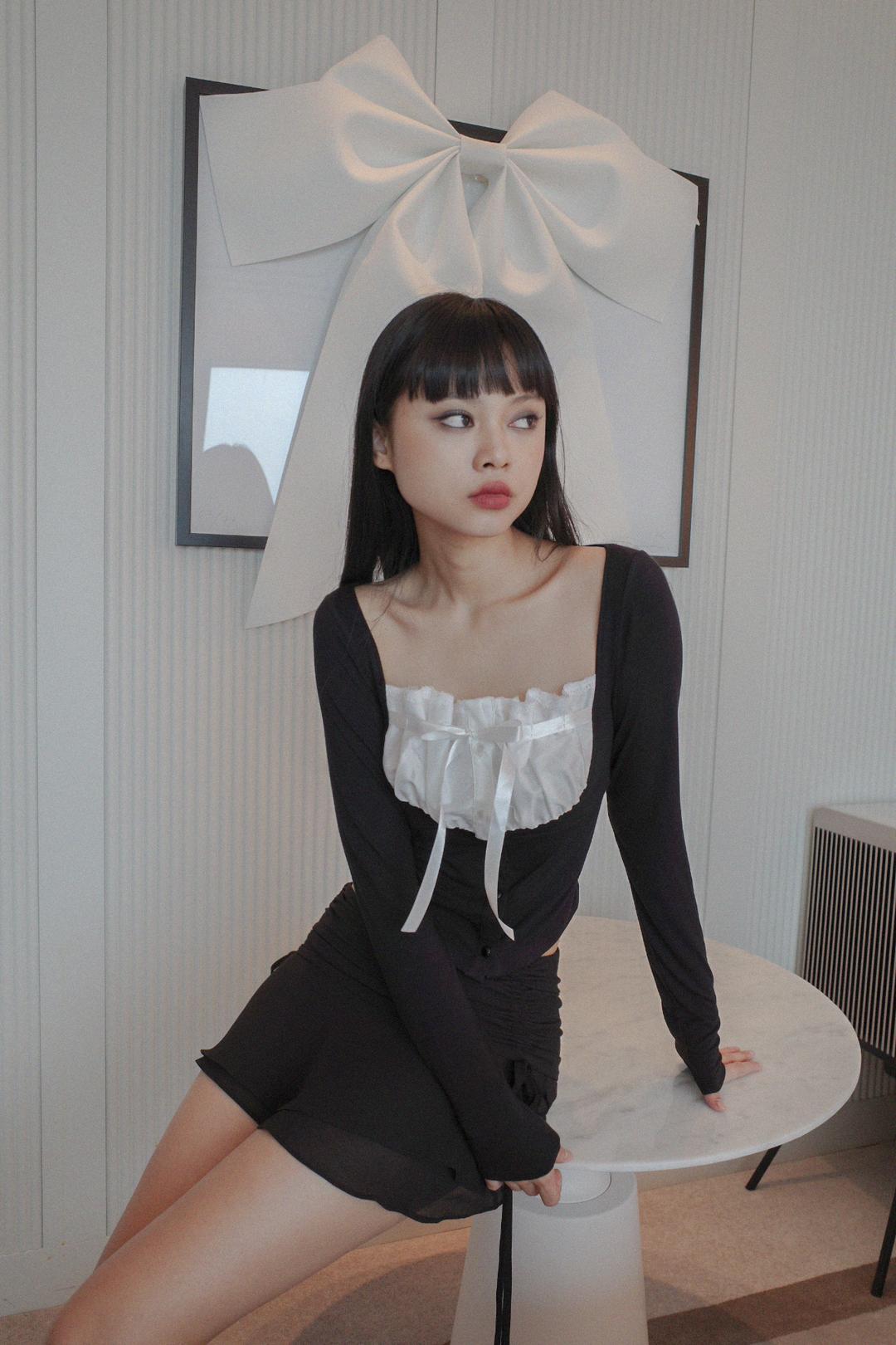 PSYCHE RIBBON TOP (BK) 9/13이후 순차 발송