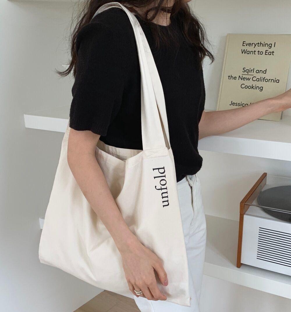 unfold logo bag
