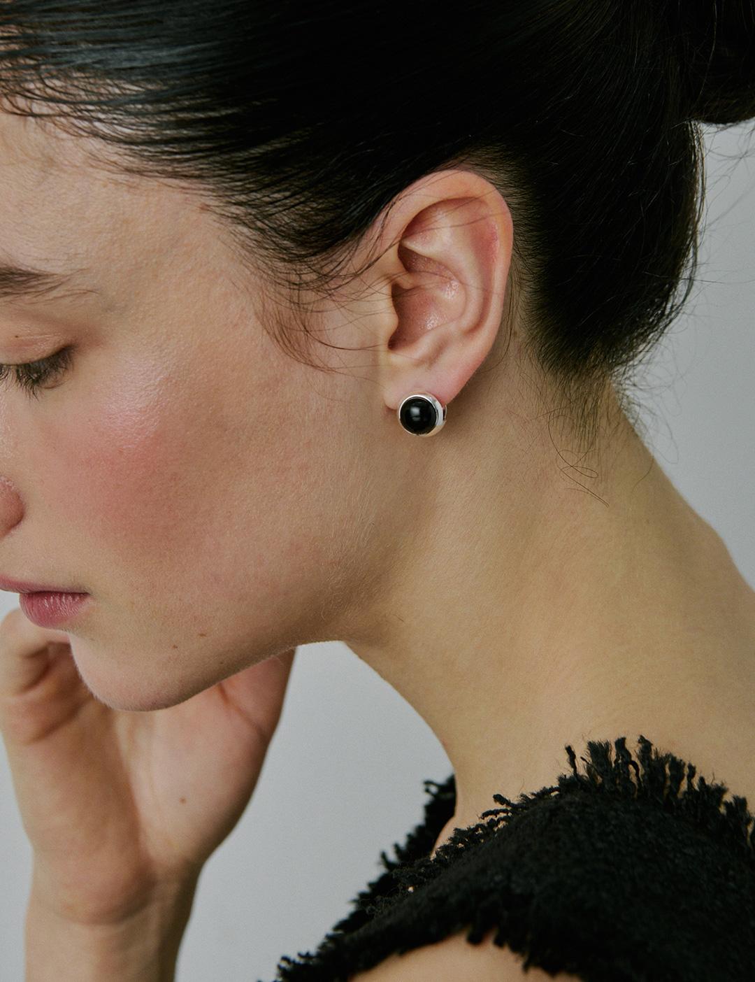 Onyx Onetouch Earrings