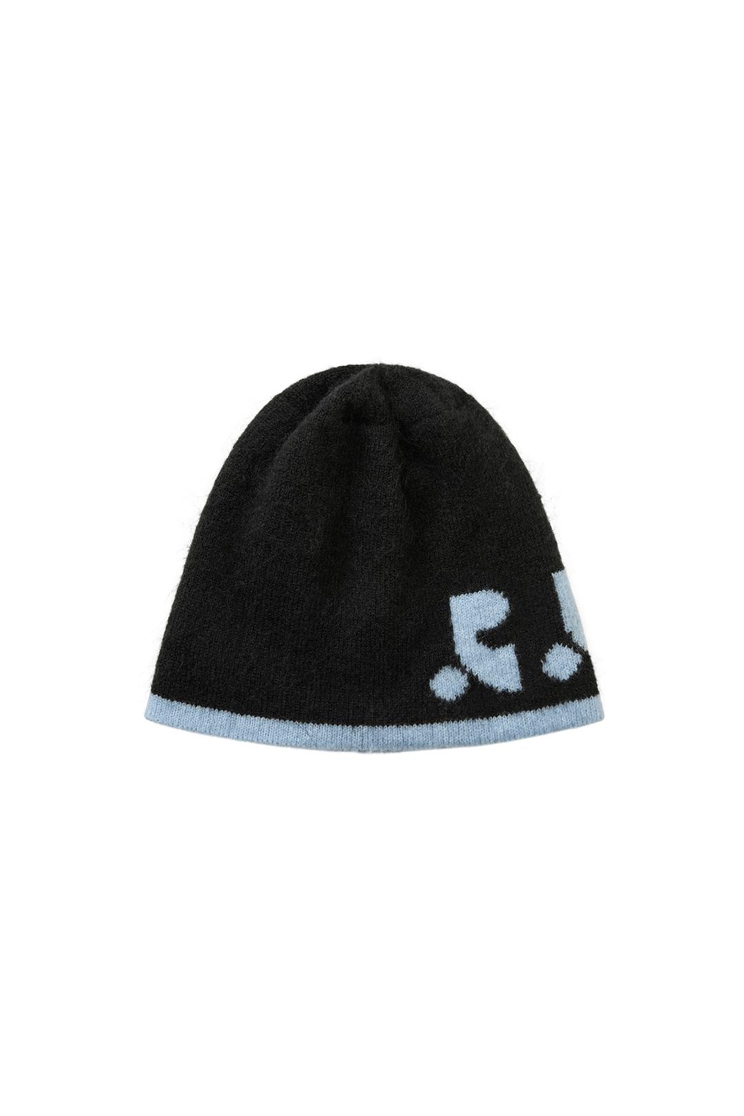 REVERSIBLE KNIT BEANIE - BLACK