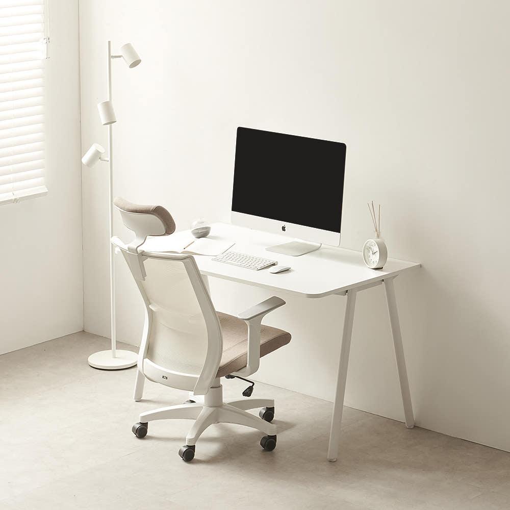 보루네오 밀리 공부방 중학생 고등학생 컴퓨터 1200x700 책상