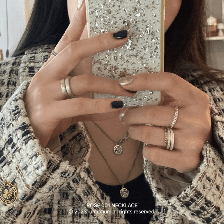 ROSE NECKLACE 001