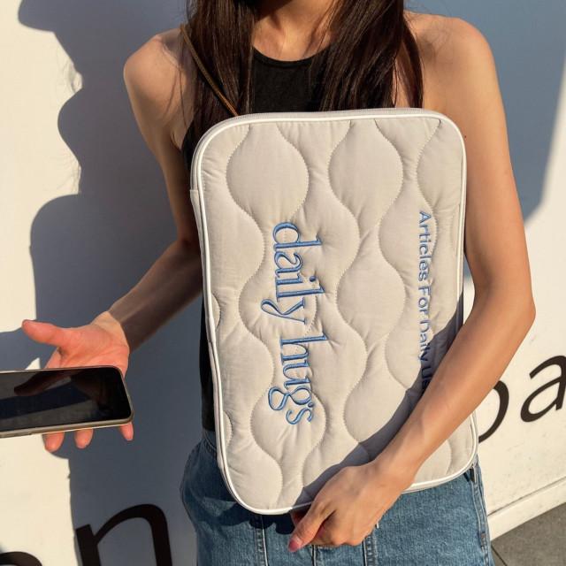 Daily Hugs Laptop Pouch 데일리허그 15인치 노트북 파우치 3colors