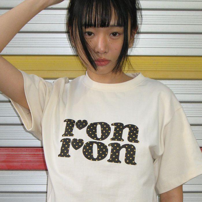 STAR LOGO BASIC FIT T SHIRT CREAM
