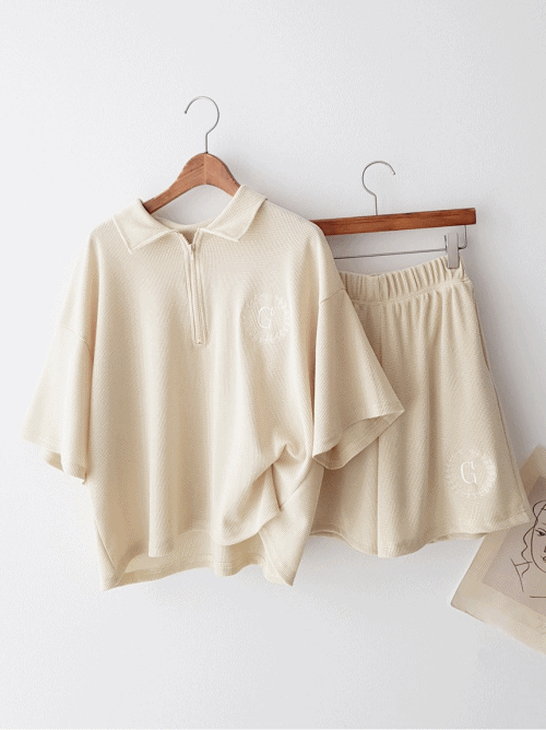 와플SET/ 심플 자수 포인트 카라 반집업 반팔 티셔츠 밴딩 반바지 여름 데일리 꾸안꾸 트레이닝복 추리닝 세트