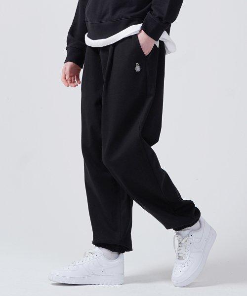 원턱 와이드 스웨트 조거팬츠 블랙
