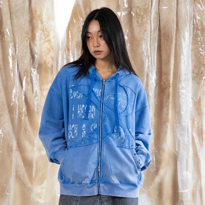 XTT119 하이드 아플리케 스웨트 후드 집업 (BLUE)