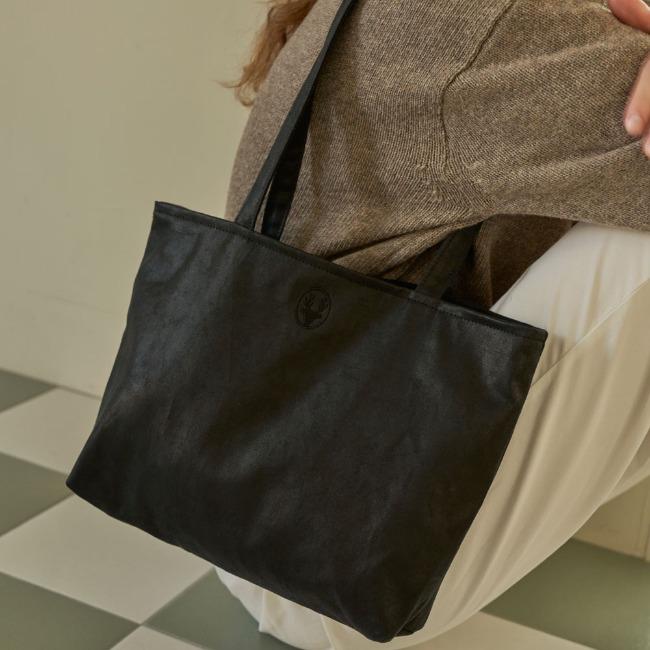 Suede shoulder bag_ black