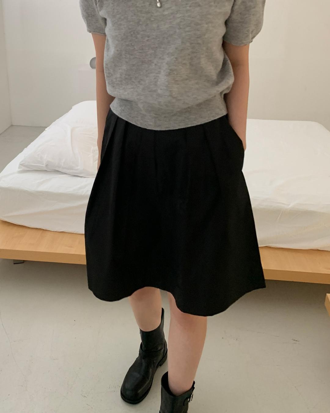 [무료배송 / Made] Flat skirt
