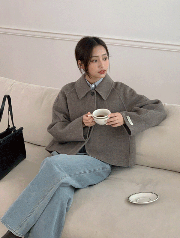 메이드제이 핸드메이드 할리 숏 코트 기본 베이직 심플  데일리 미니멀 꾸안꾸 핸드메이드 울 숏 코트 겨울코트