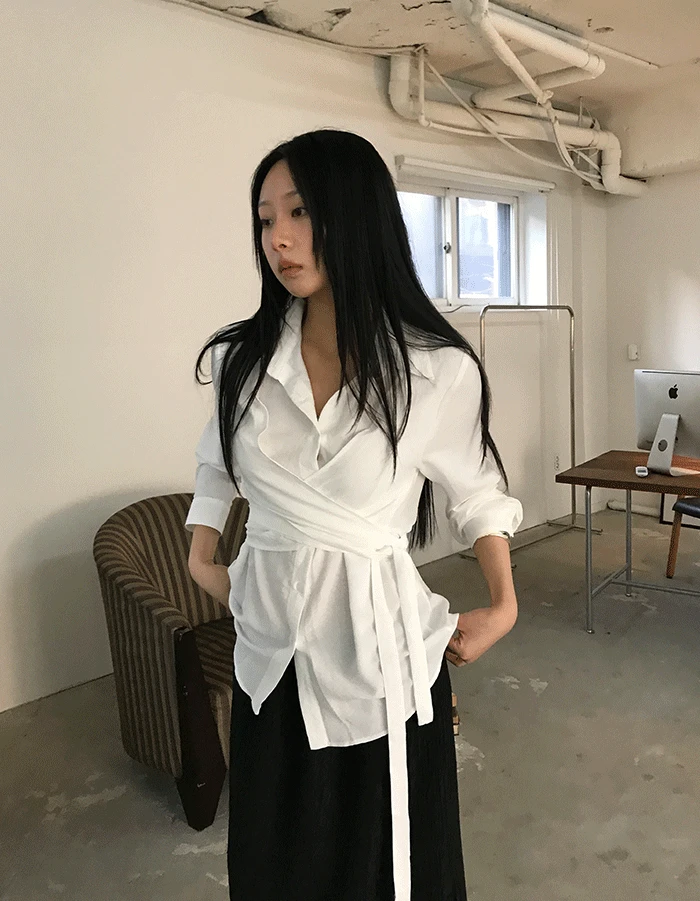 클래식 시오 블라우스