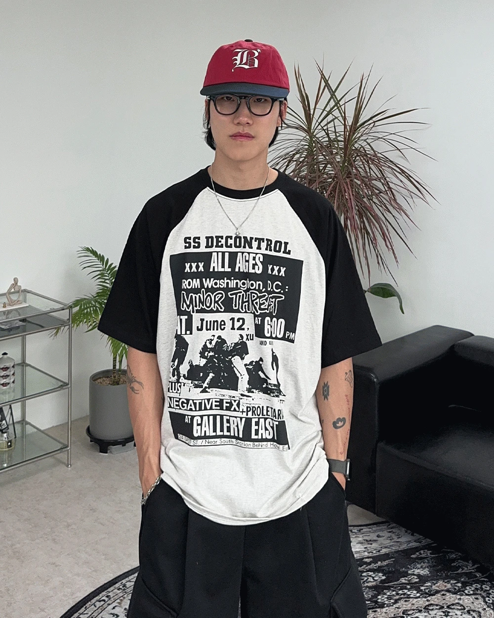 디컨트롤 배색 래글런 티셔츠