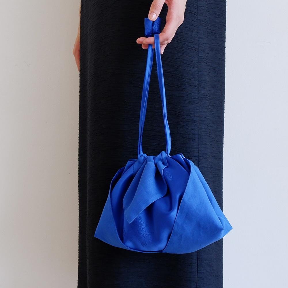양단 손가방 (cobalt blue)
