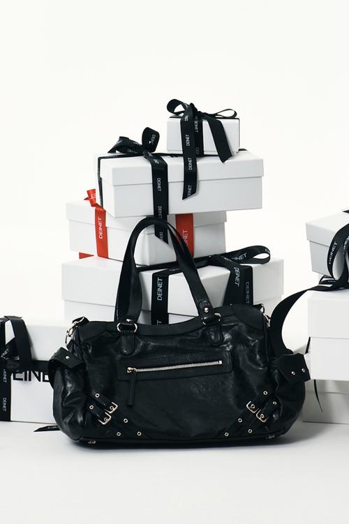 STUD POCKET BIG BAG IN BLACK