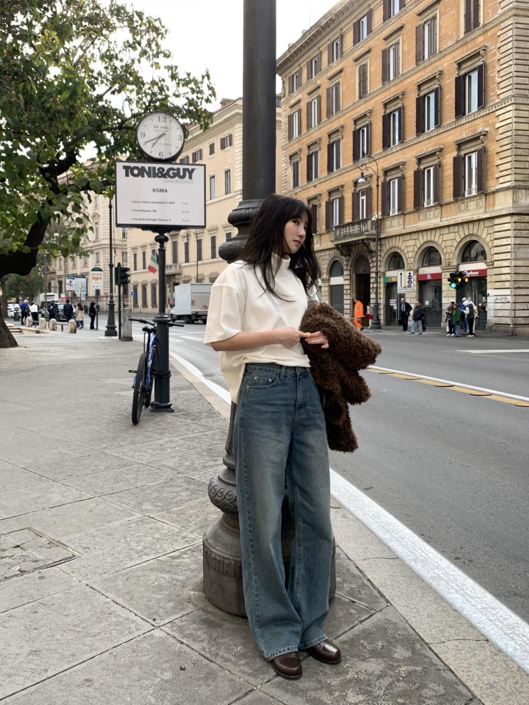 프릴리 DV. Tin-Washed Straight Denim Pants