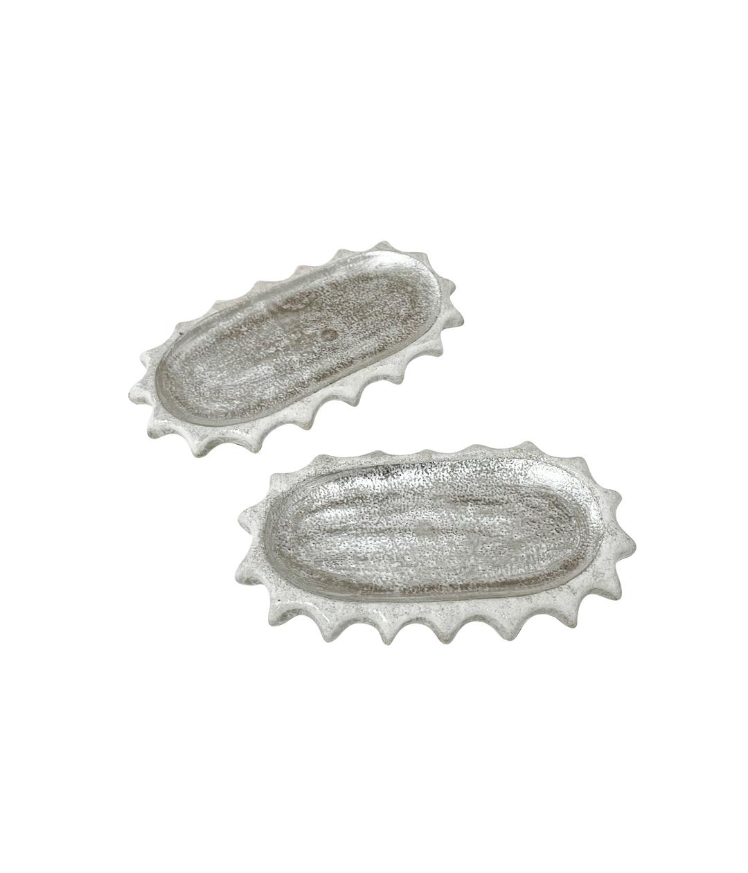 SEA CUCUMBER # silver + vintage white