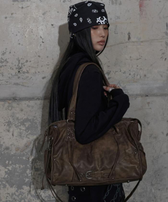 BELTED WASHING LEATHER BAG (BROWN) F25ZE990