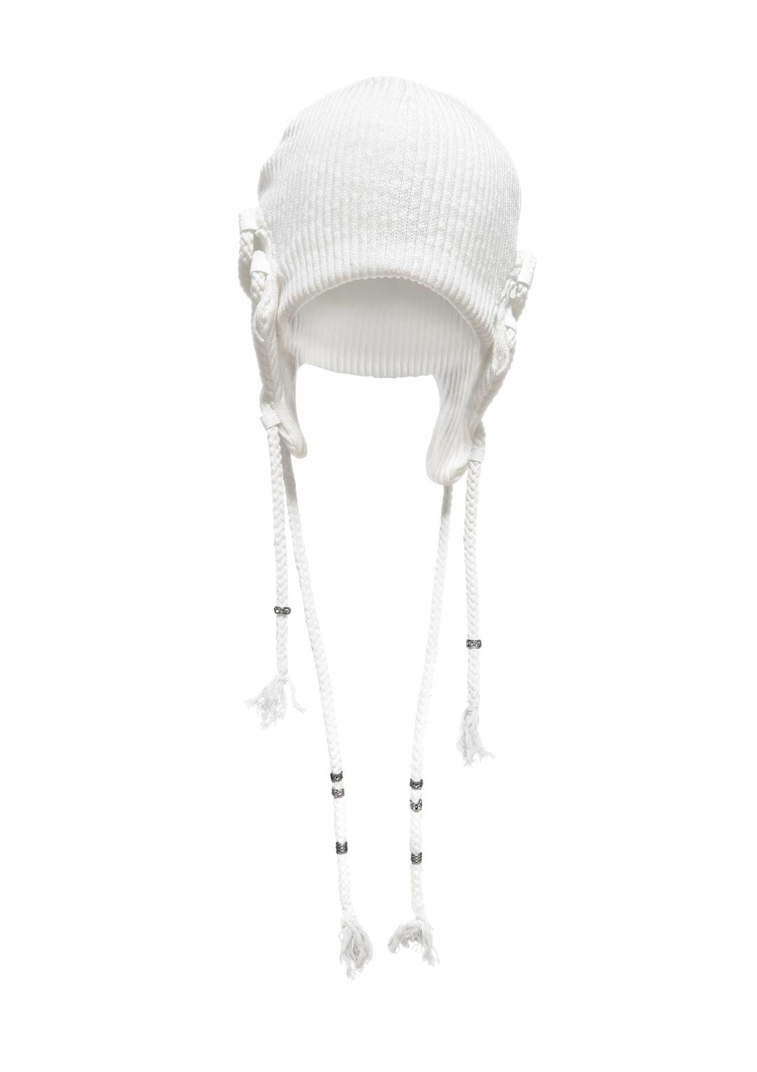 EARFLAP DRAG BEANIE . WHITE