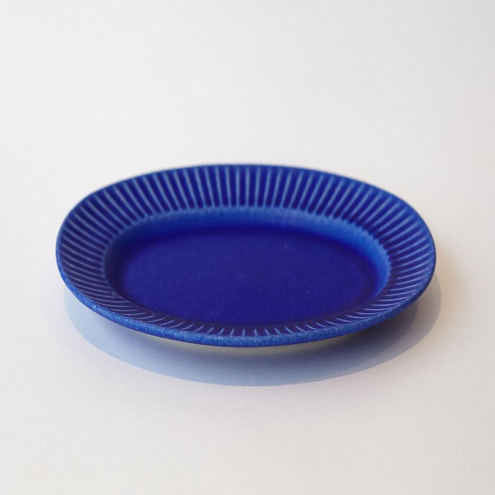 SAKUZAN STIRPE OVAL MARINE BLUE (활용도 높은 플레이트, 홈카페 , 매트한 질감 )