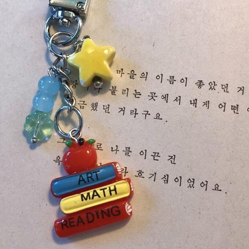 [에어팟 키링] 별 비즈 책 클로버 교과서 열쇠고리 가방키링 마을엔
