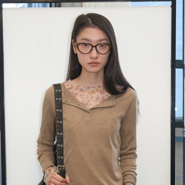 254 Ribbed Button Long Sleeve (Beige)