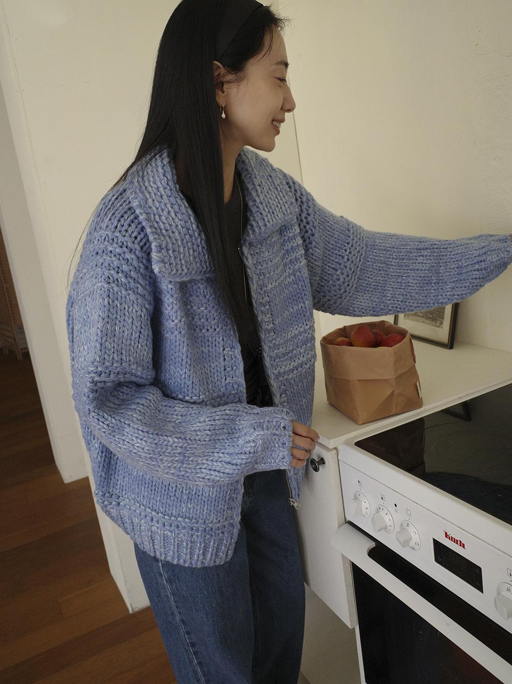 Bulky knit zipup cardigan