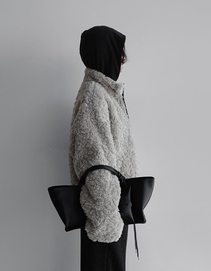 [리버서블] 볼트레더점퍼