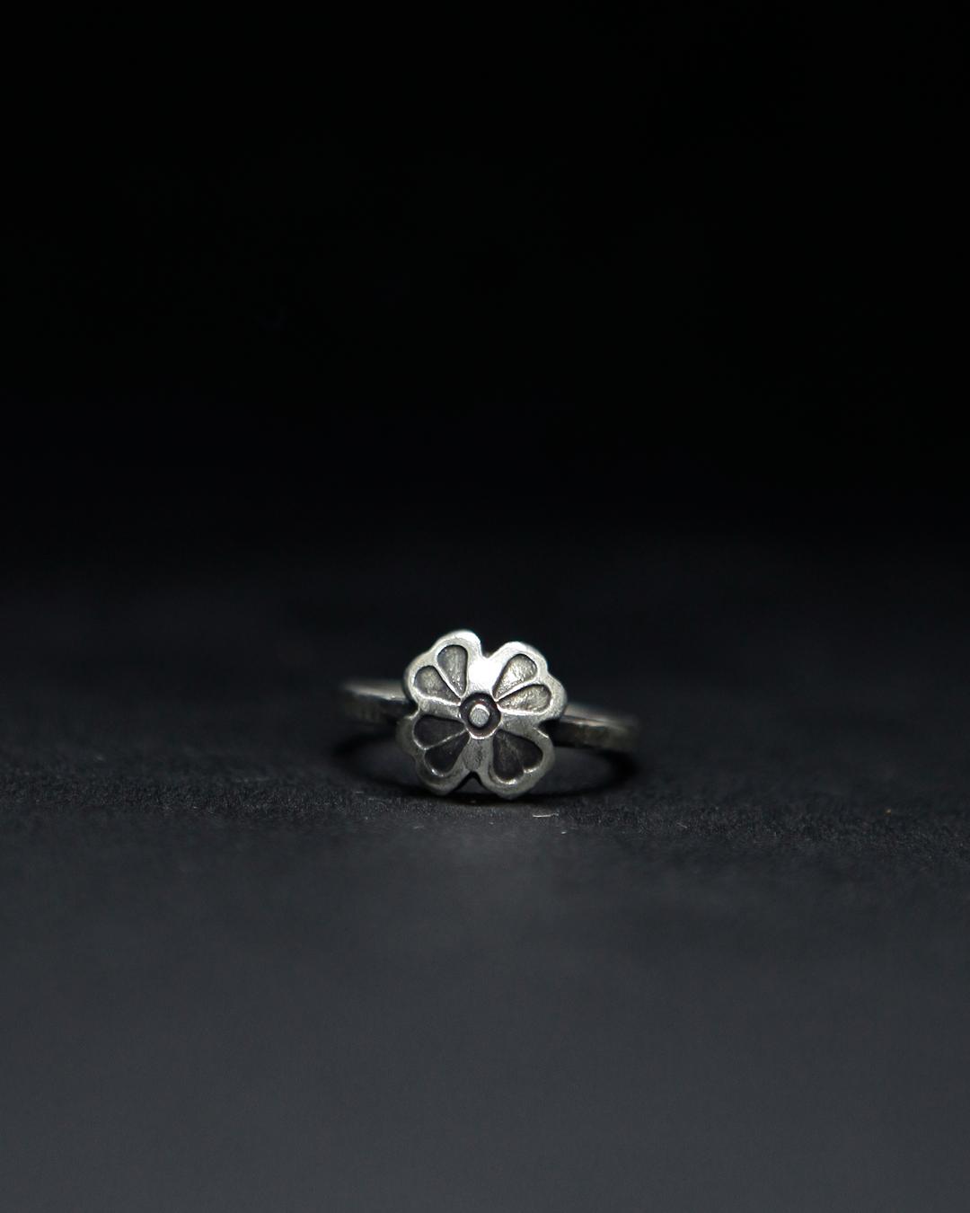 CLOVER RING _ 1