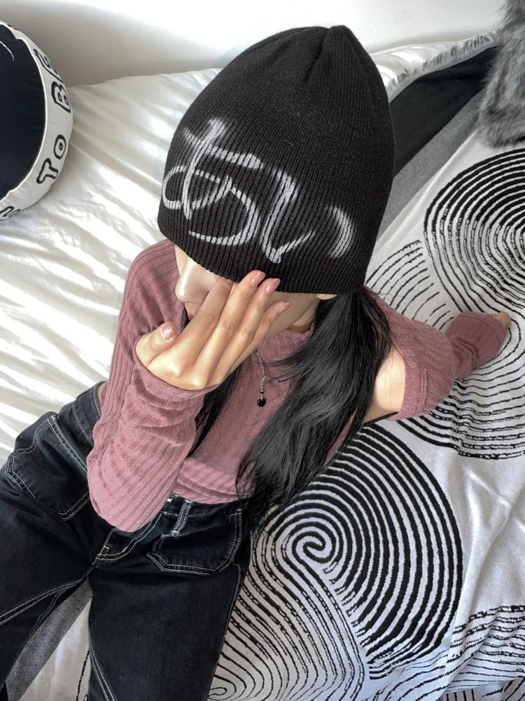 [UNISEX]키치 더 레터 비니(3color)