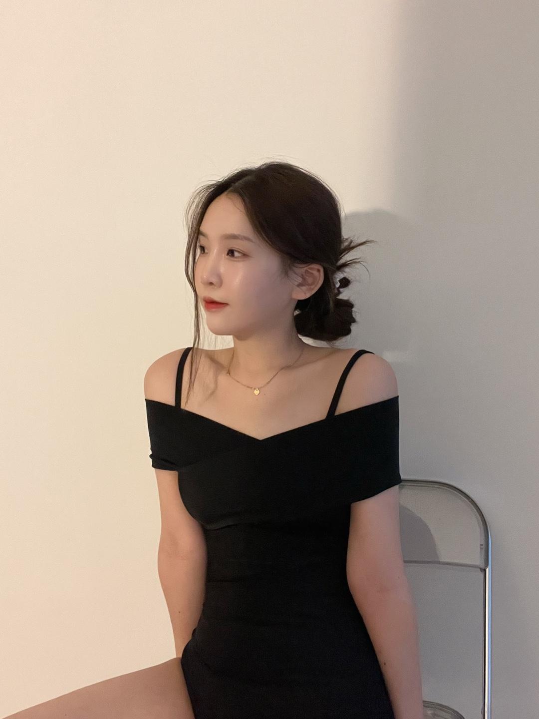 인더지아 (당일출고)호텔 수영복 반팔 심플 오프숄더 모노키니