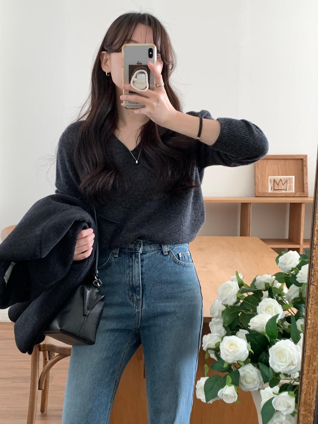 LEMER LAMBSWOOL V-NECK KNIT