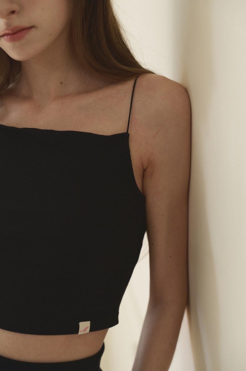 Basic String Sleeveless Top_Black