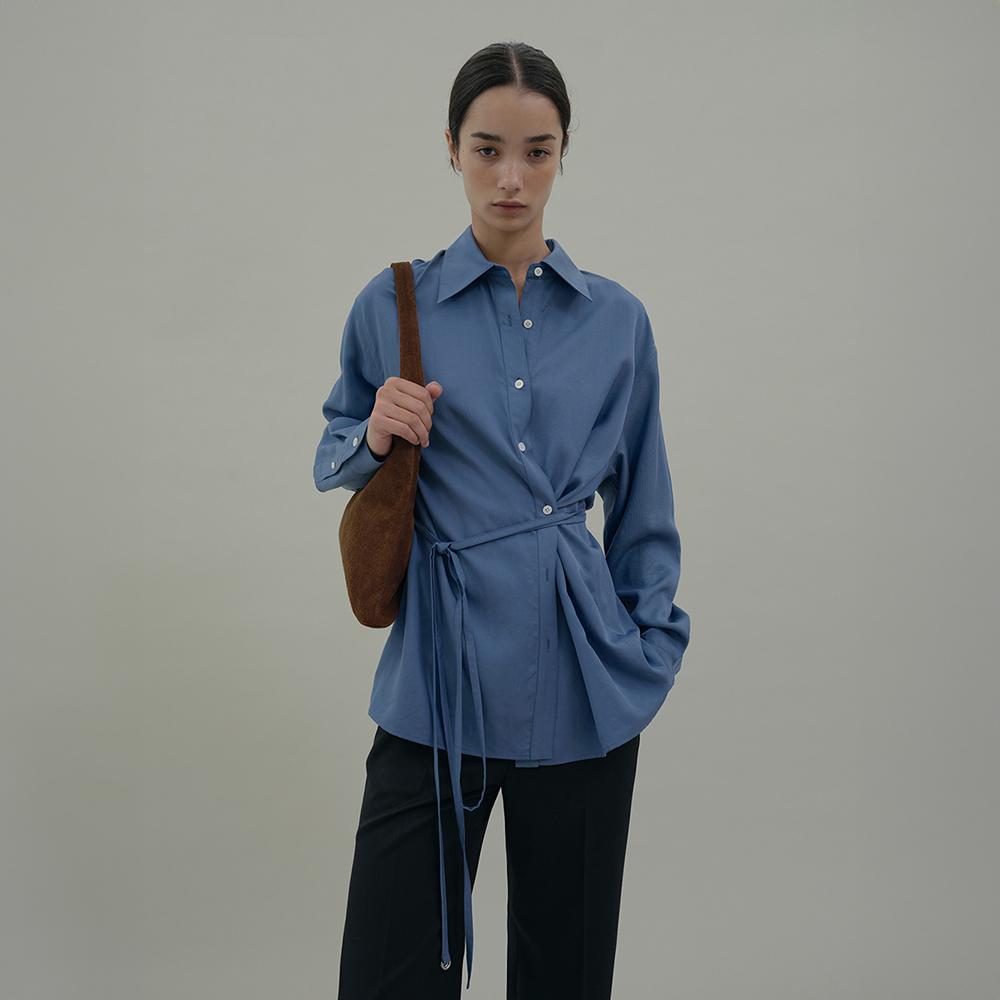 Wide Collar Twist Shirt (french blue)