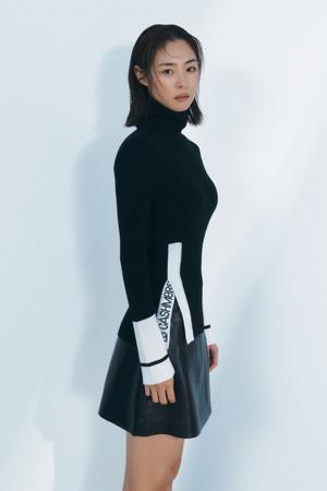 Side Slit Turtleneck
