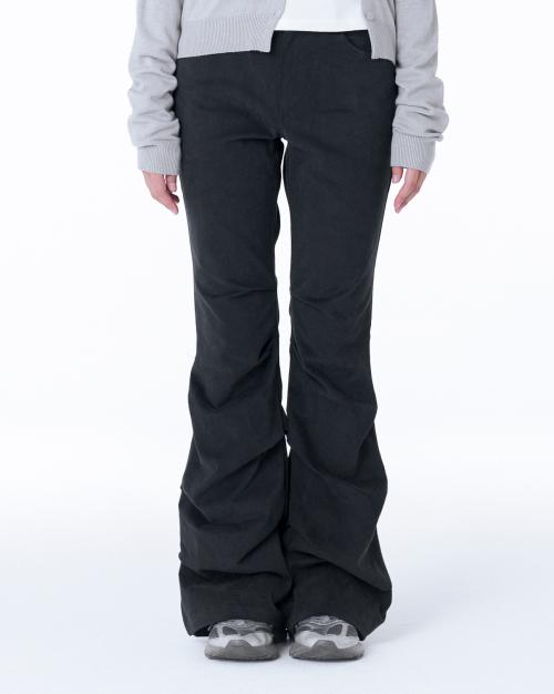 Shirring bootscut pants BLACK