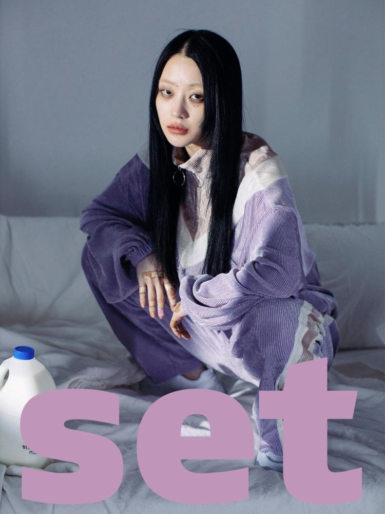 [클럿스튜디오][세트][셀럽착용] 0 3 플리츠 벨벳 트레이닝 탑 & 트랙 팬츠 - 연보라