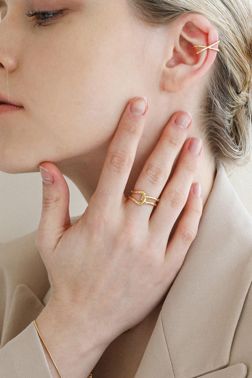 bold point layered ring R031