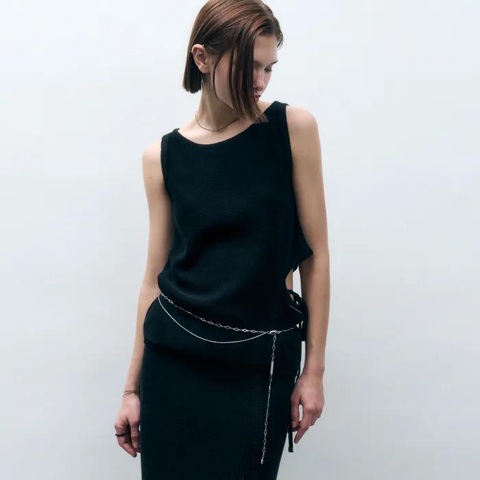 사이드 슬릿 니트 슬리브리스 블랙 MDKT109BLACK