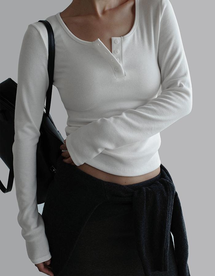 라룸 [by LAROOM] U헨리넥긴팔티셔츠