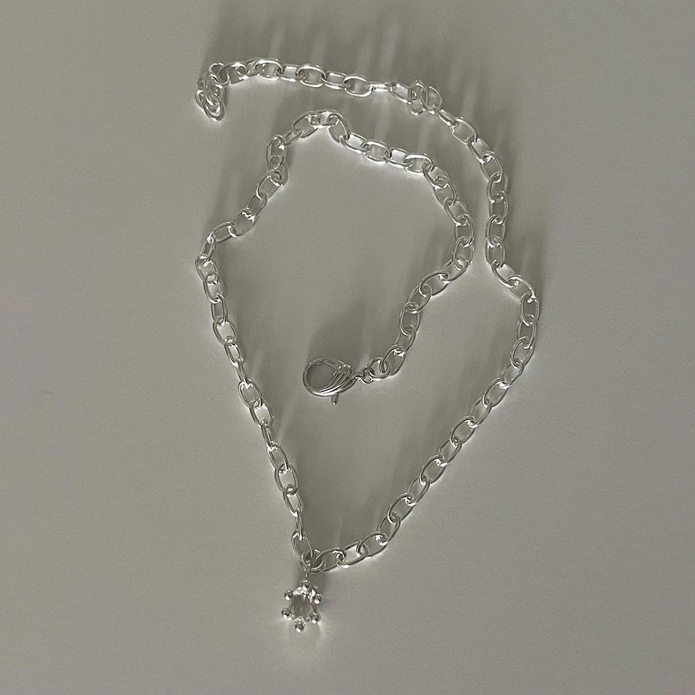 하이메 bold chain white quartz necklace