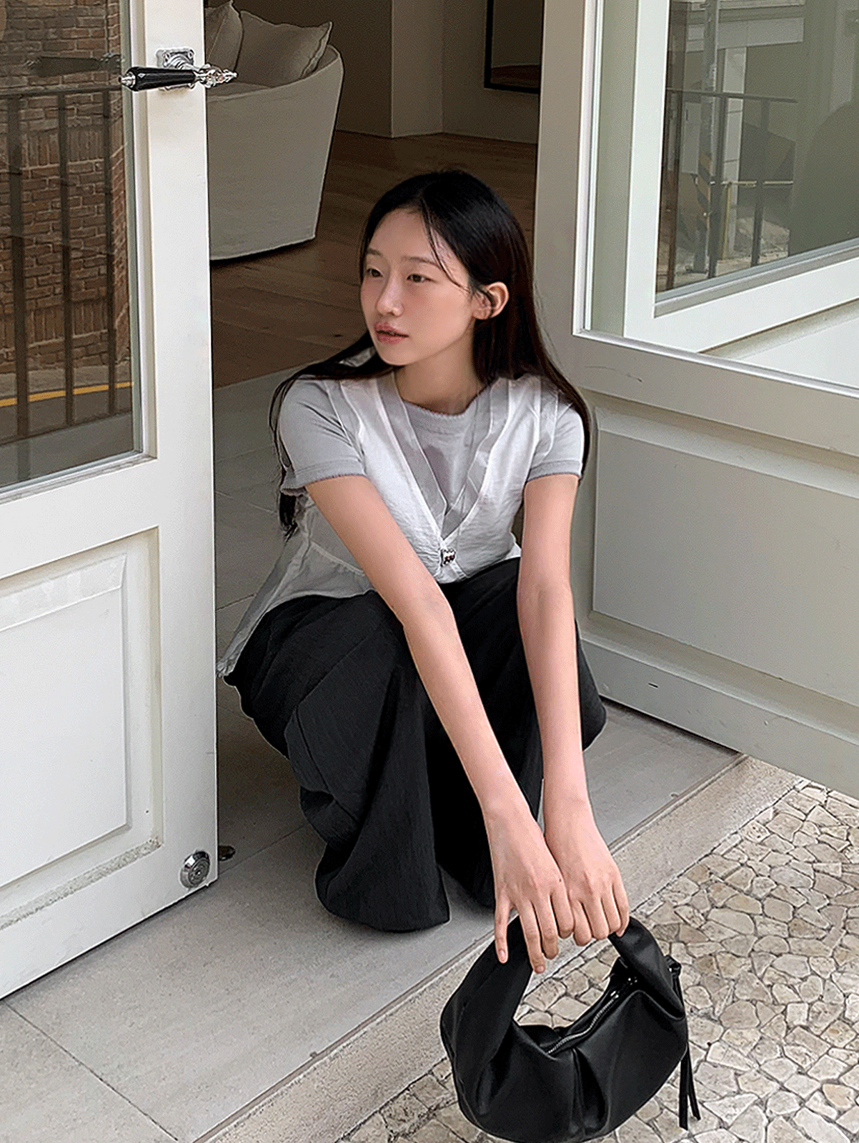 loess sleeveless blouse (1color)