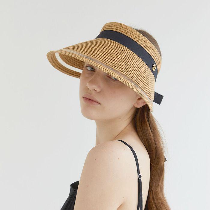 mesh ribbon logo pendant raffia sun visor (C008_beige)