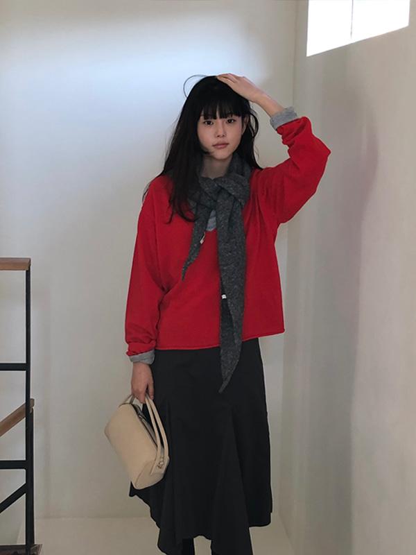 블렘토 컬업 브이넥 울 니트