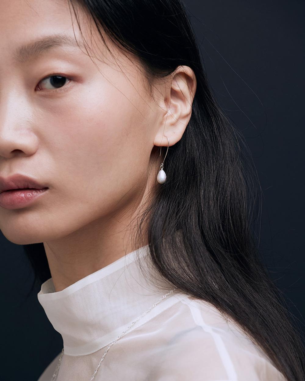 waterdrop pearl earrings