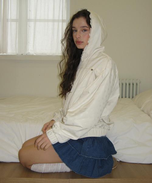 DOT PENDANT FRILL HOODIE WIND JUMPER IVORY
