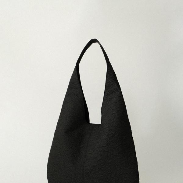 ONNE (BLACK)