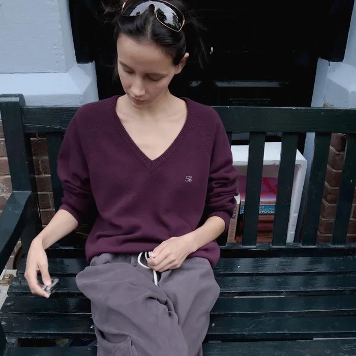 [6th] Mild cashmere v-neck knit - grape