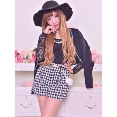 マーズ MA＊RS 千鳥柄ポンポン付きハイウエストショーパン M