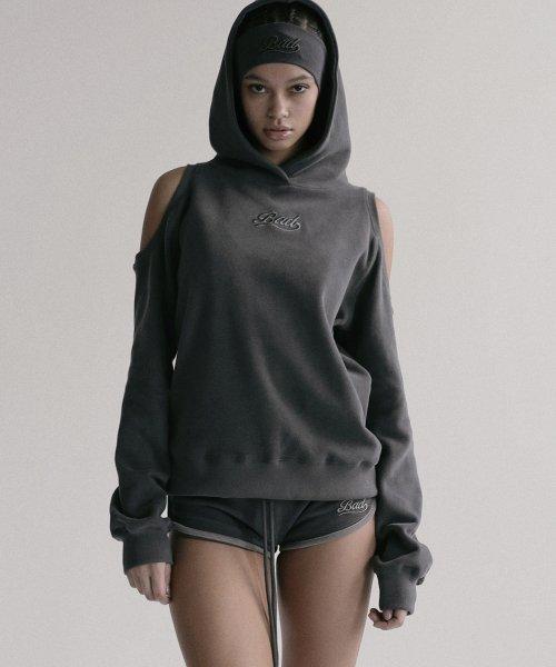 비욘드 소프트 컷아웃 후드 - 챠콜